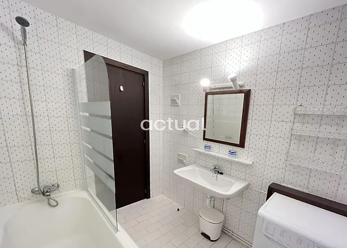 Appartement Elypalace 10-3 *